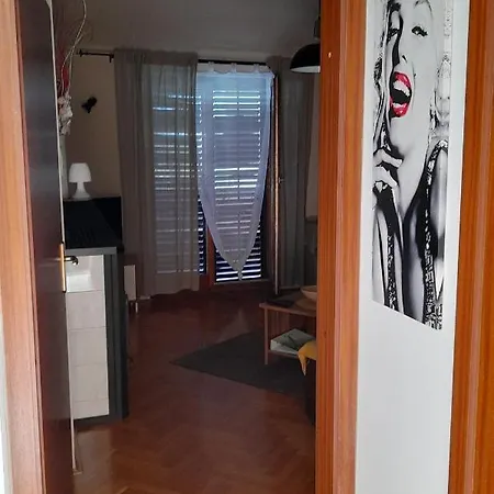 With Parking Space - 20673 Apartman