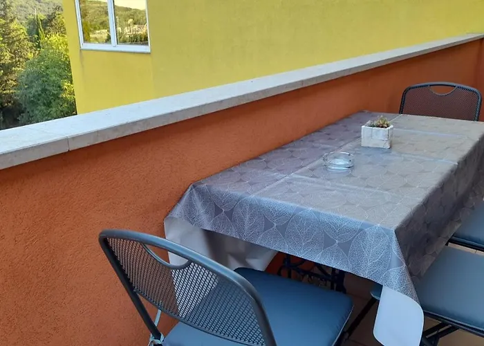 With Parking Space - 20673 * Pula